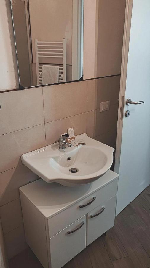 ᗰiki ᕼouտᗴ 2 Apartment Флоренция Екстериор снимка